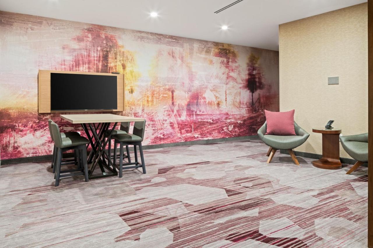 Hotel Courtyard By Marriott Houston Northeast Extérieur photo