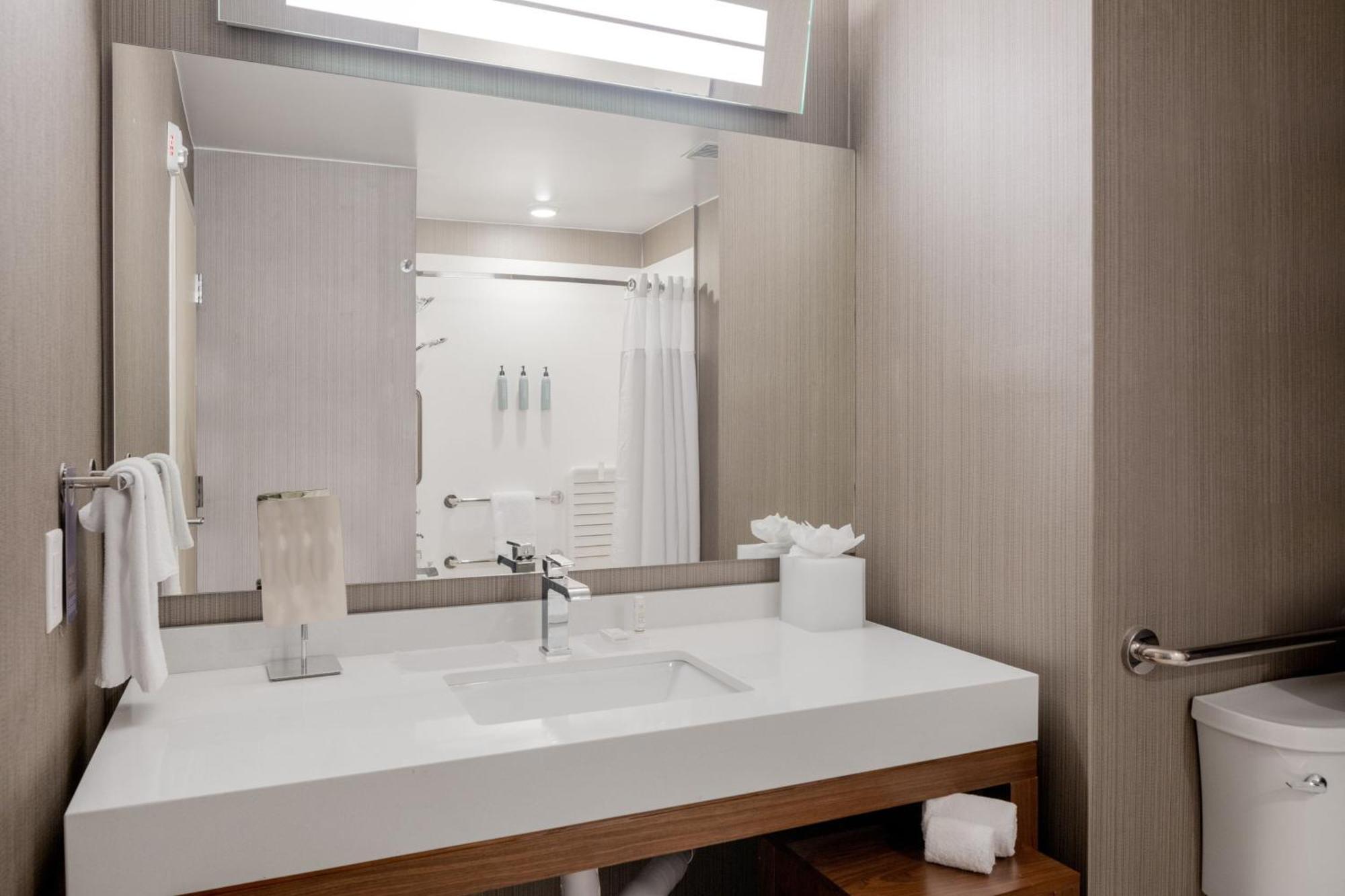 Hotel Courtyard By Marriott Houston Northeast Extérieur photo